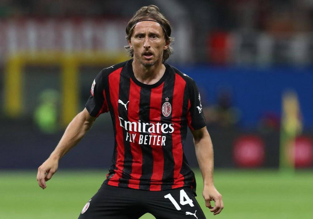 巴媒：奥斯卡此前并无严重心脏问题病史，医生正调查异常原因