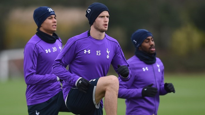 关键球打成后教练激动怒吼