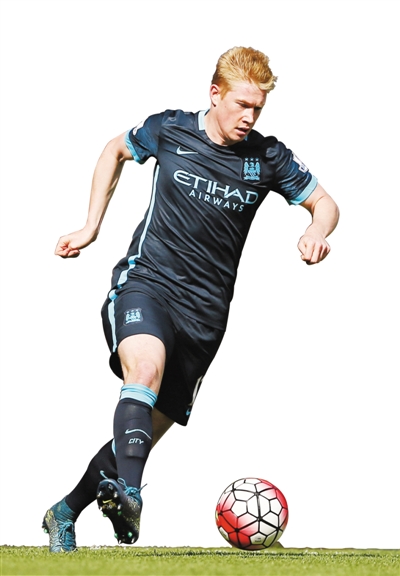 足球世界杯主题周边开售，球迷抢购