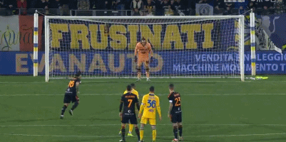 曼晚：塞门约能胜任曼联左边翼卫，在曼城能担任左右两路边锋（曼晚：塞门约可胜任曼联左翼卫，亦能在曼城担任两侧边锋）